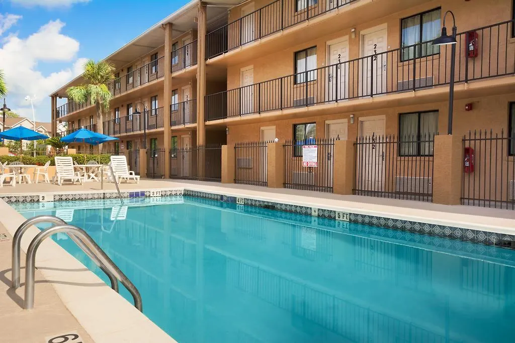 Days Inn Pensacola North Ferry Pass Motel