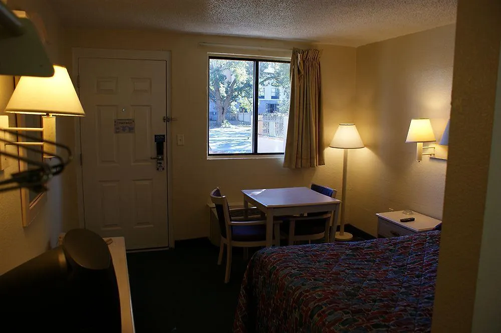 Days Inn Pensacola North Ferry Pass 2*,  USA